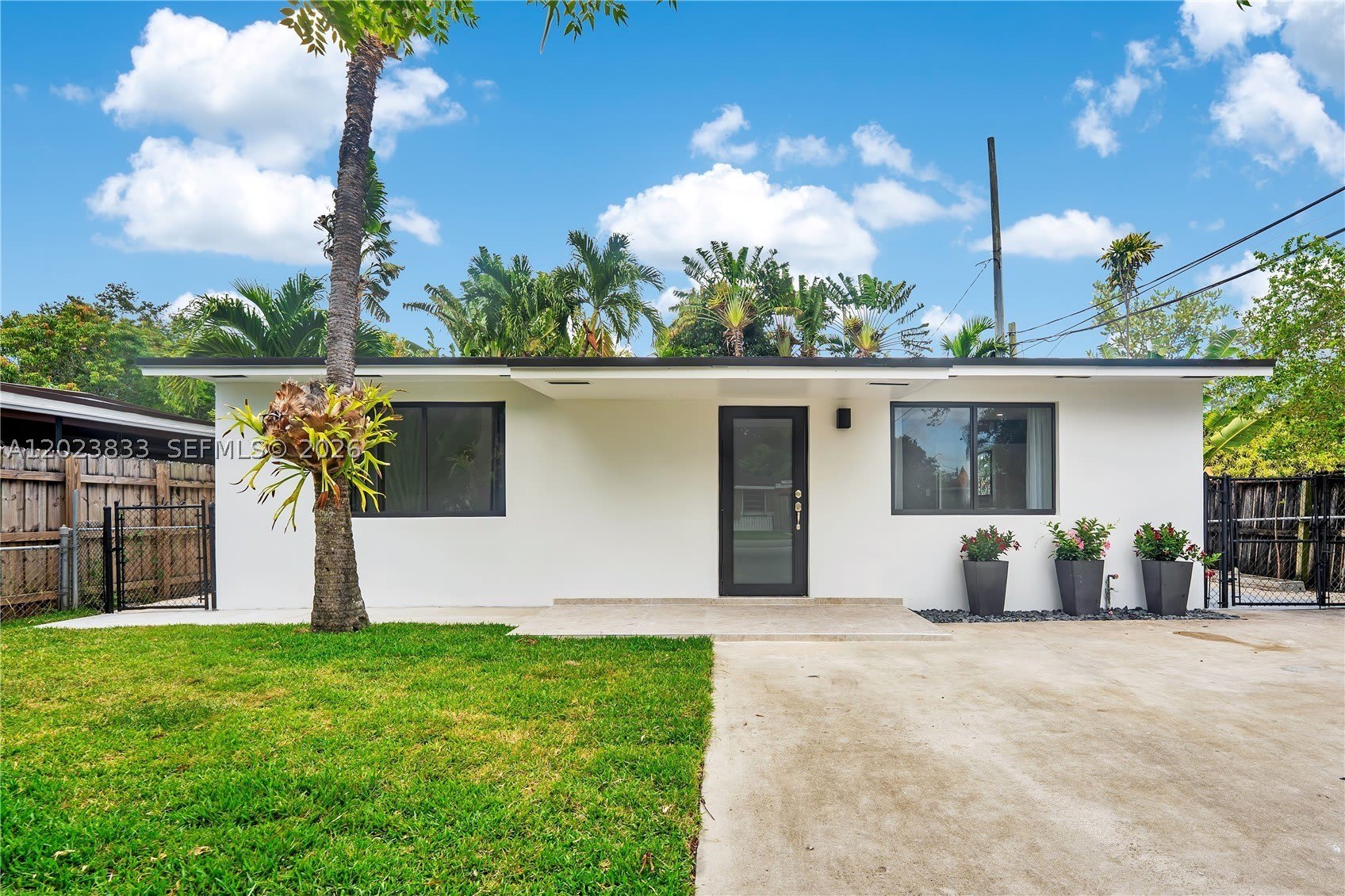 6566 SW 35th St – photo 3