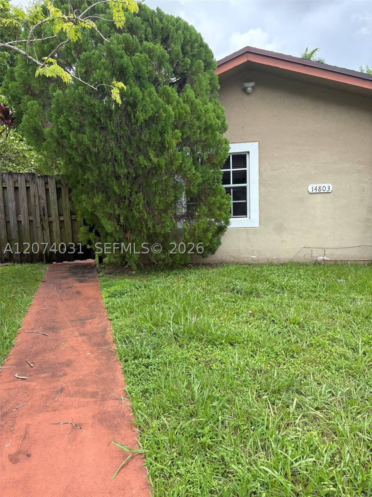 14803 NE 7th Ave – photo 2