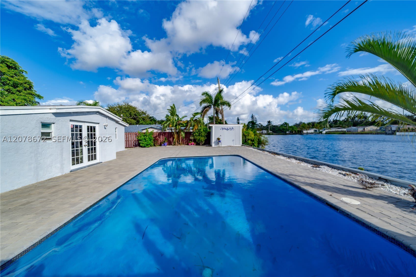 5900 N FARRAGUT DR – photo 1