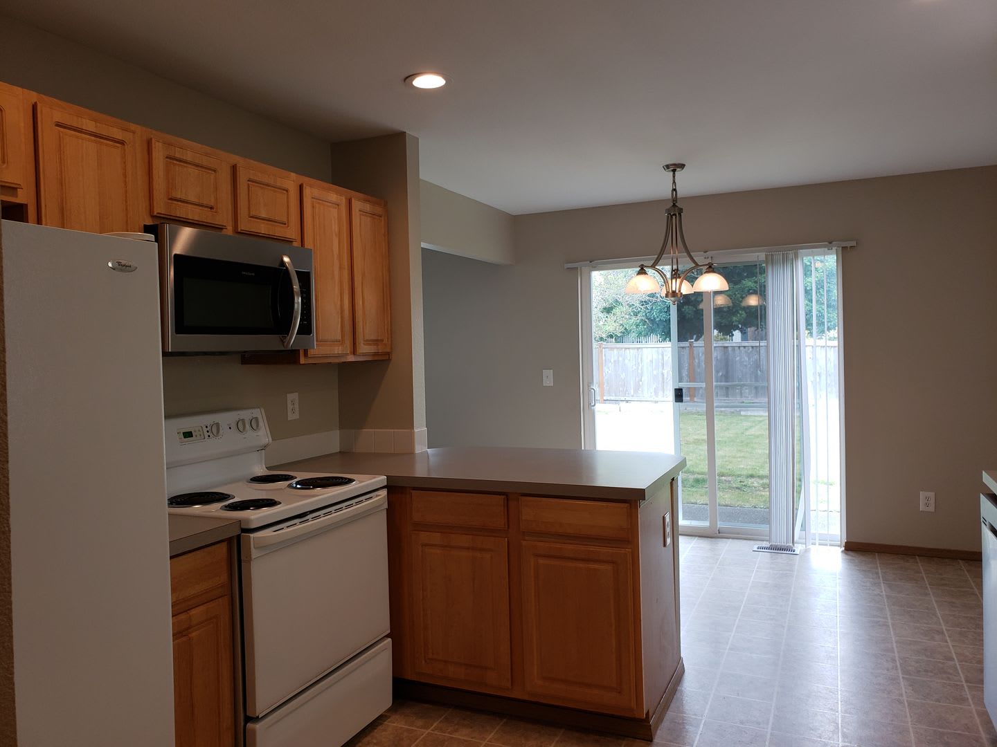 Inviting 3bed/2bath Home in Bonney Lake! – photo 4