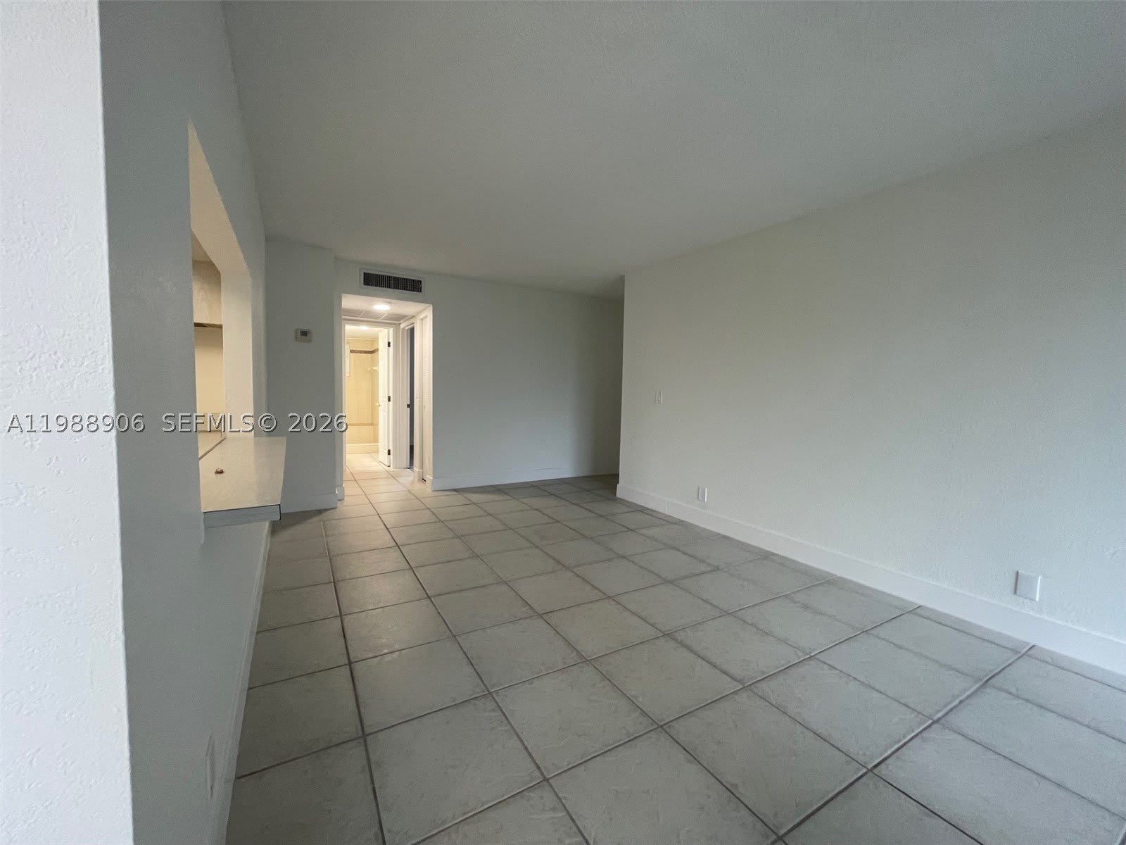 9441 Live Oak Pl – photo 2