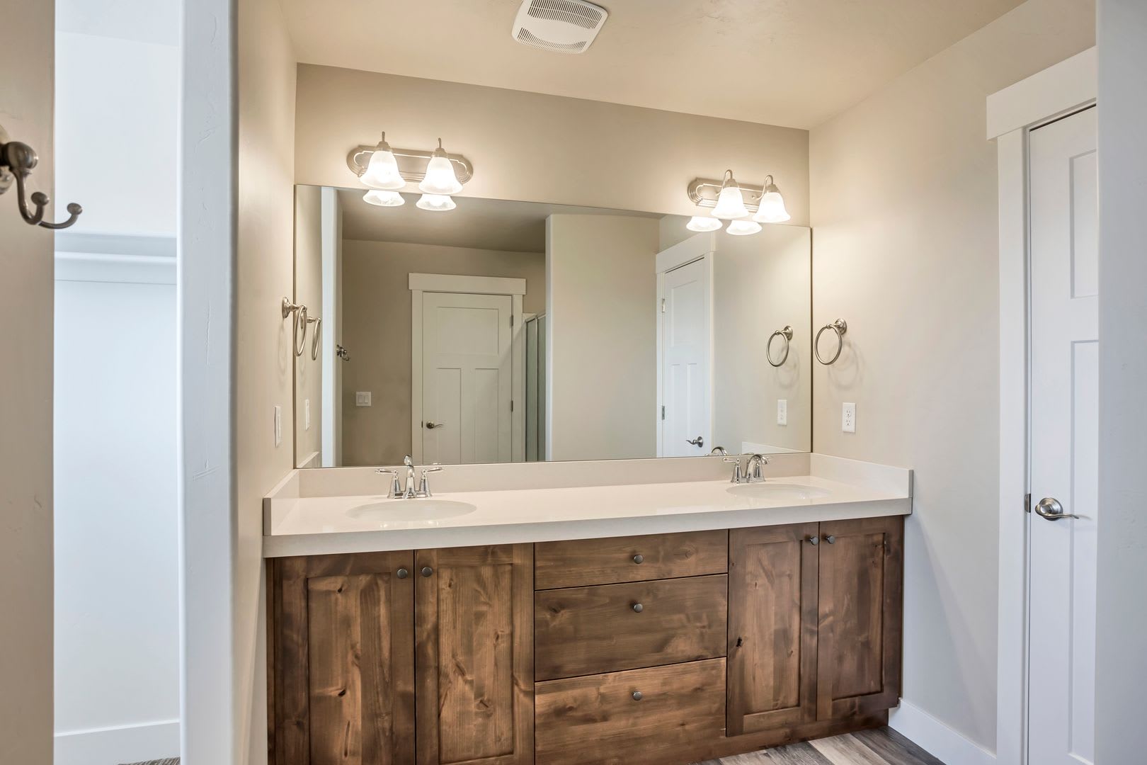 3 Bed Townhome – photo 5
