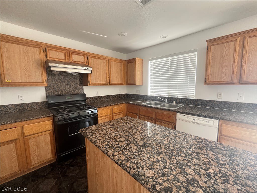 5574 ALEMAN Drive – photo 5