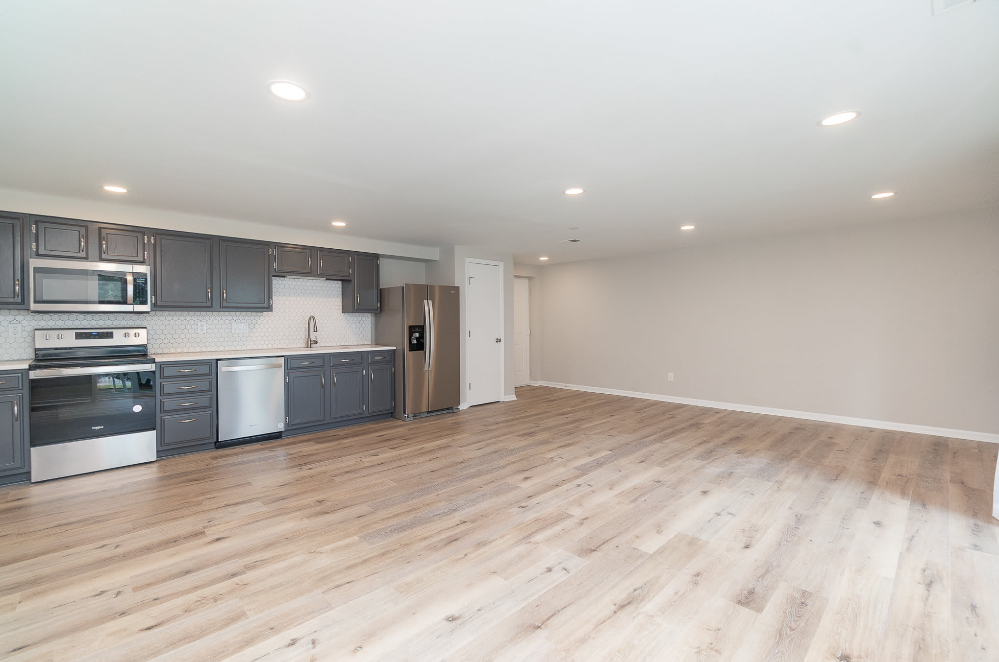 1645 Arlyn Cir Apt G – photo 5