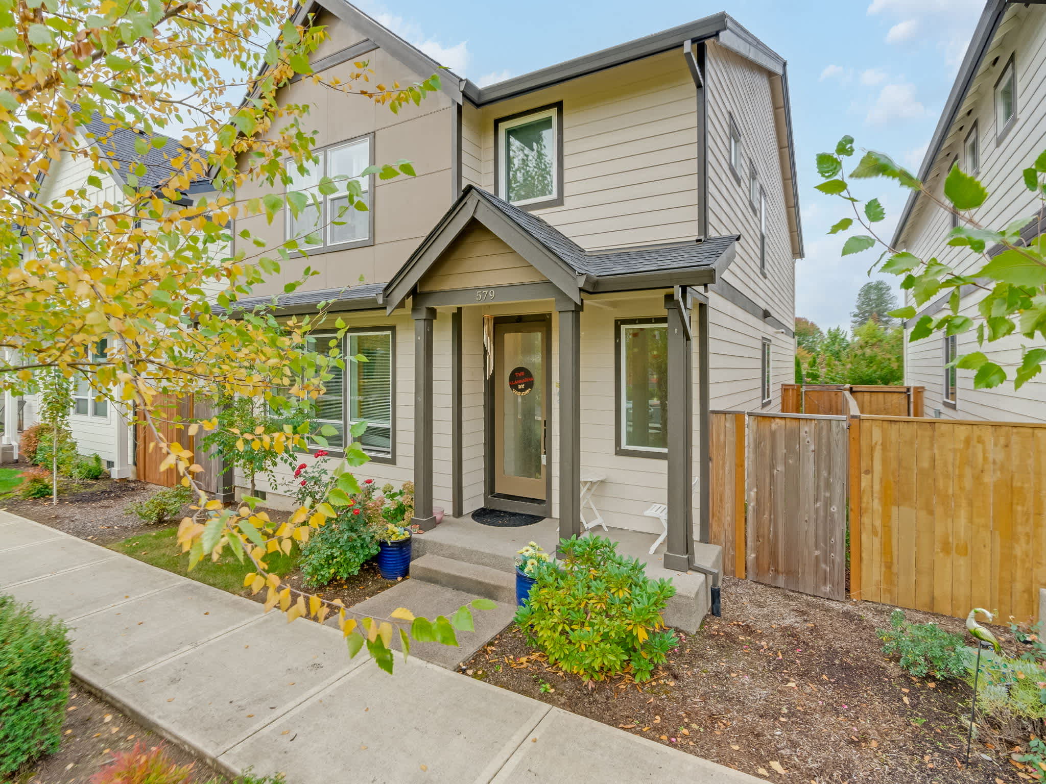 579 Northwest Adams Avenue – photo 1