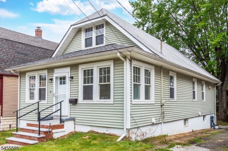 58 Stanley Rd – photo 2