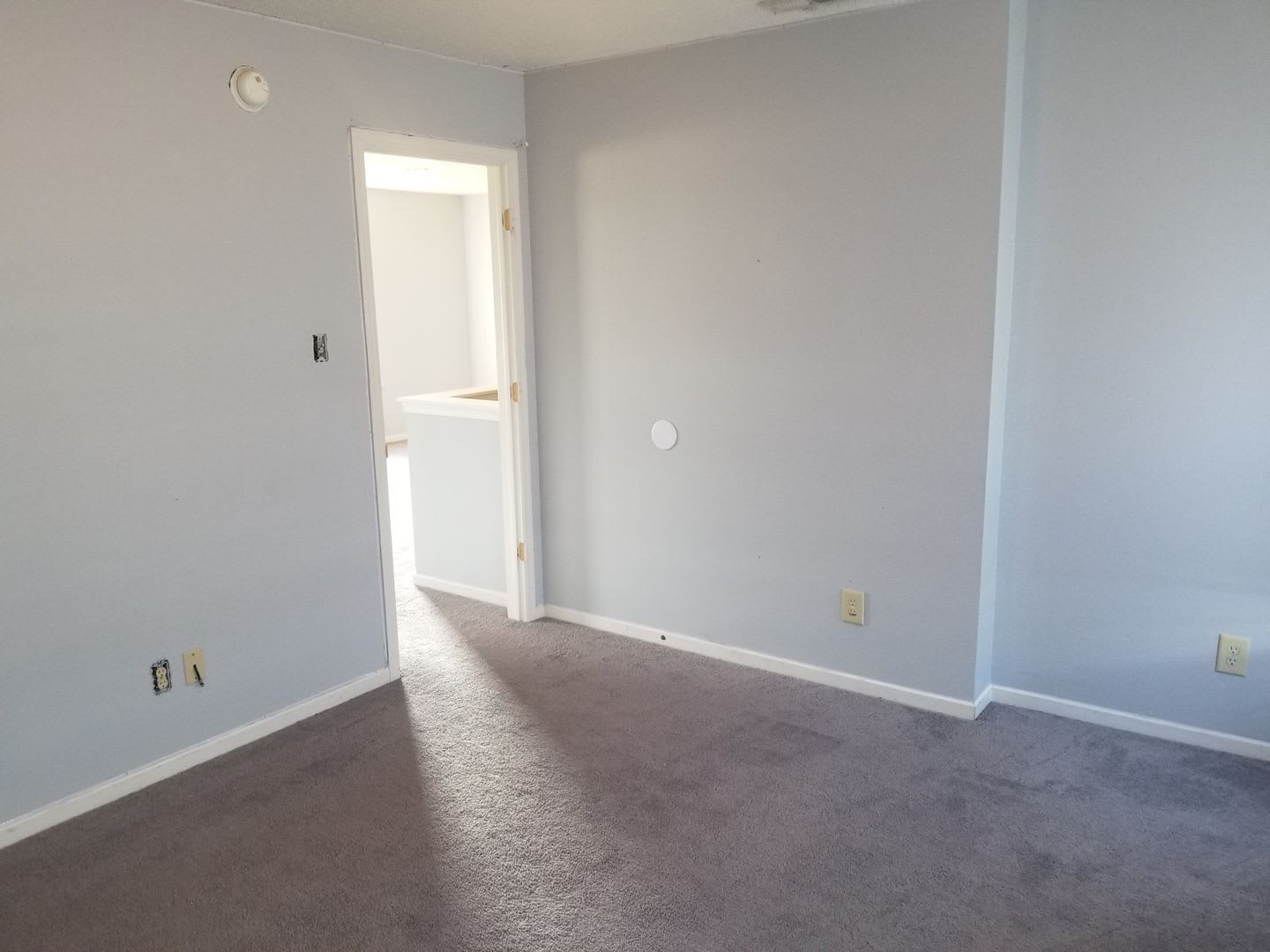 3 Bd 2 5 Ba Townhome With Attached Garage – photo 4