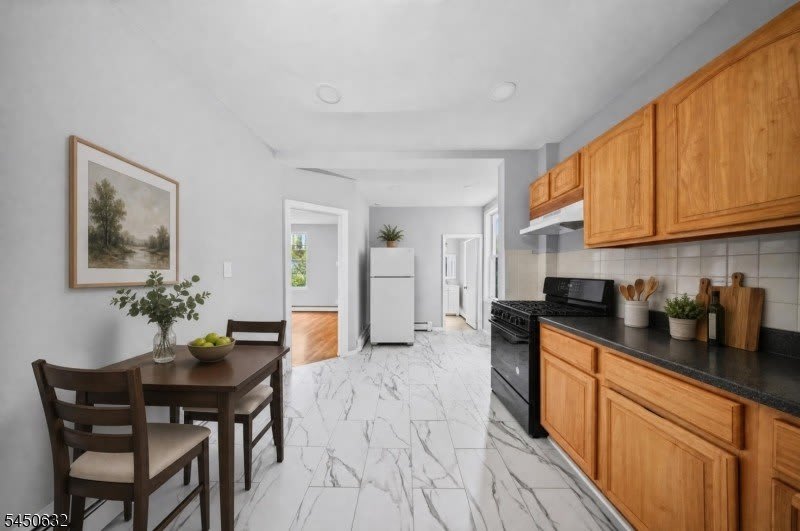 231 Clark Pl – photo 2