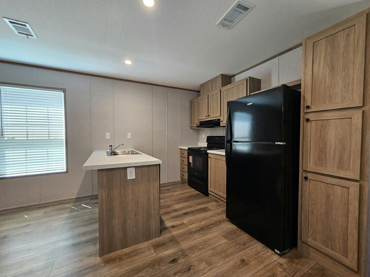 514 Suwanee Drive – photo 3