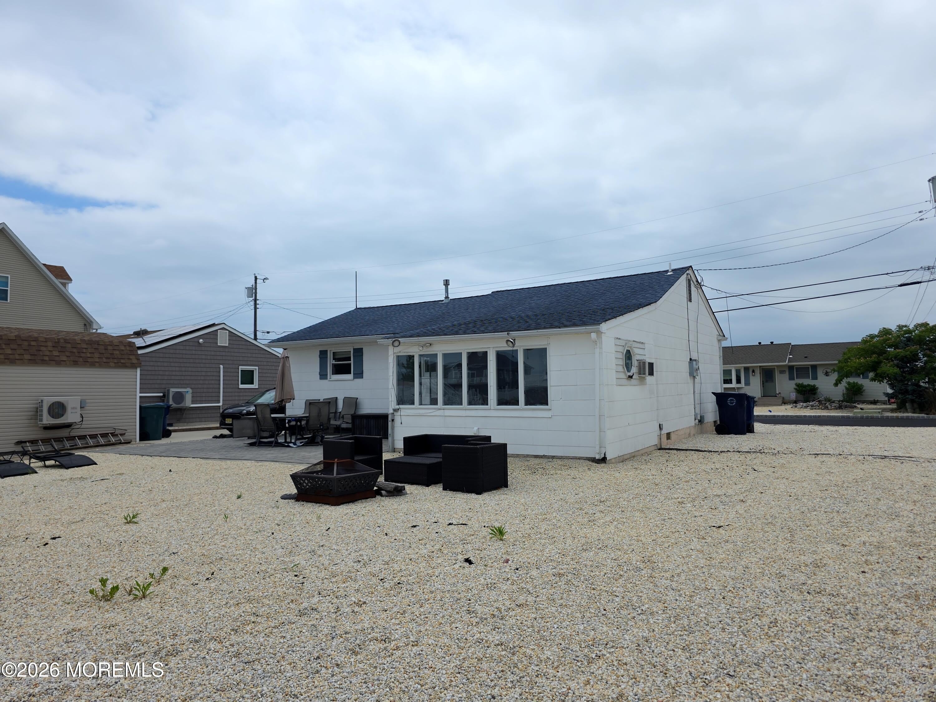 129 E Raritan Drive – photo 3
