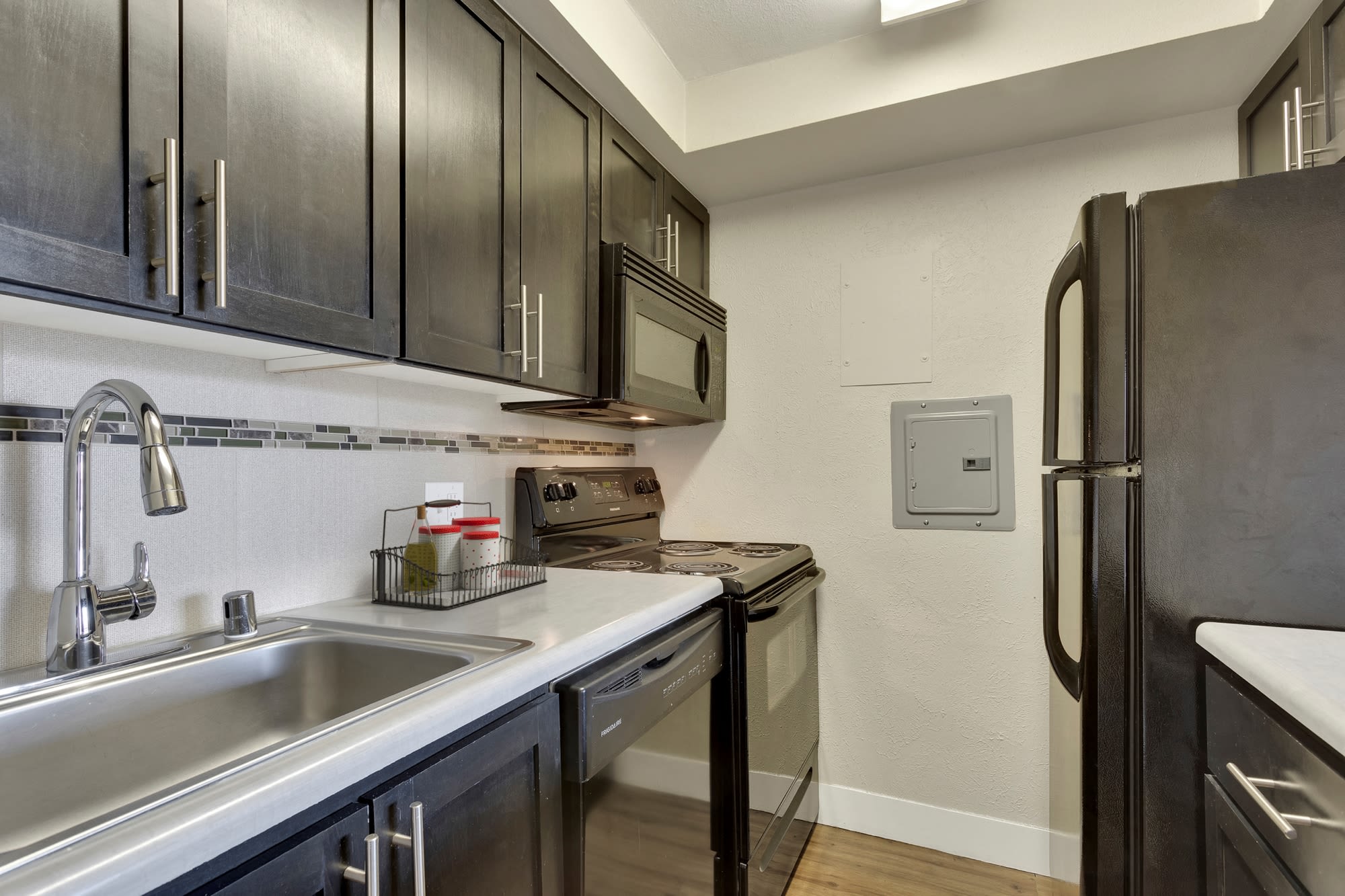 1265 Downing – photo 4