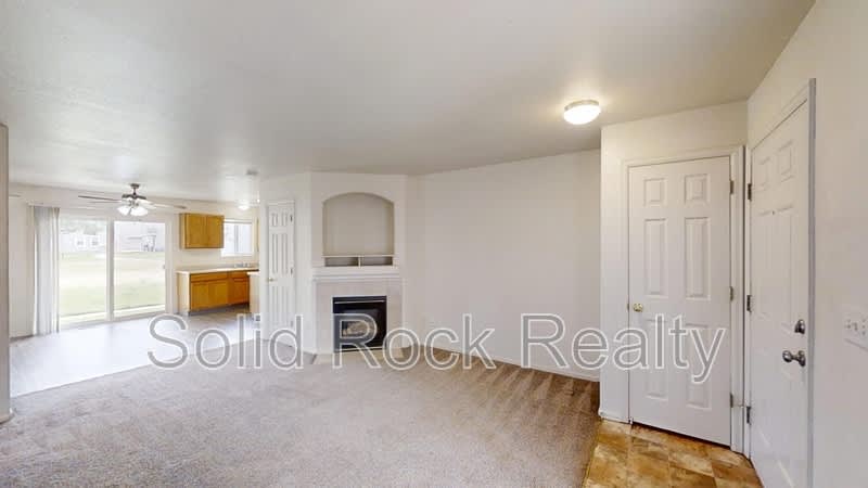 4950 Universal Heights – photo 2