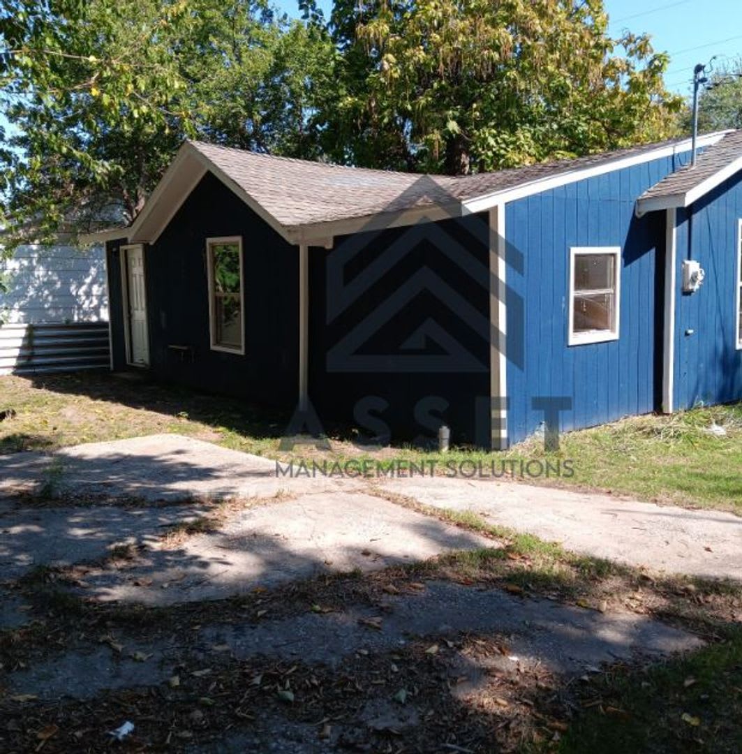 Charming 2 Bedroom located in the heart of OKC!! – photo 3