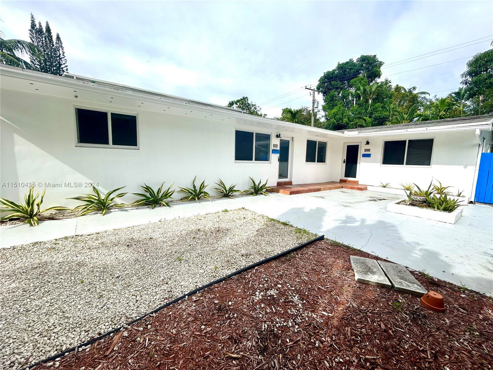 171 Northeast 42nd Street – photo 1