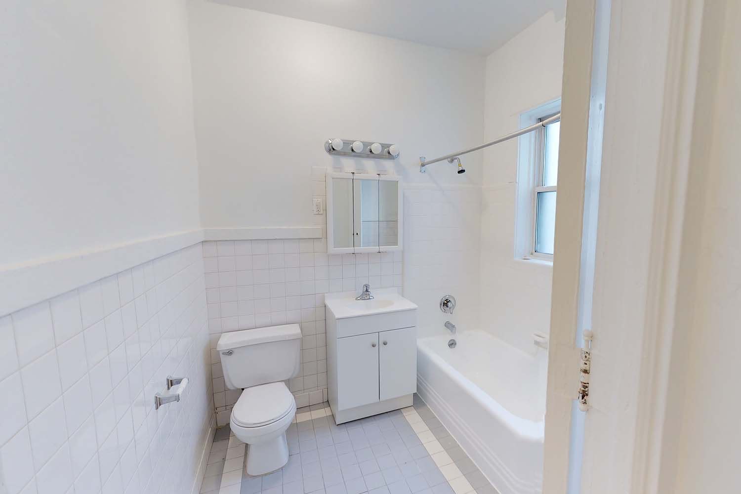 5300-5308 S. Hyde Park Boulevard – photo 5