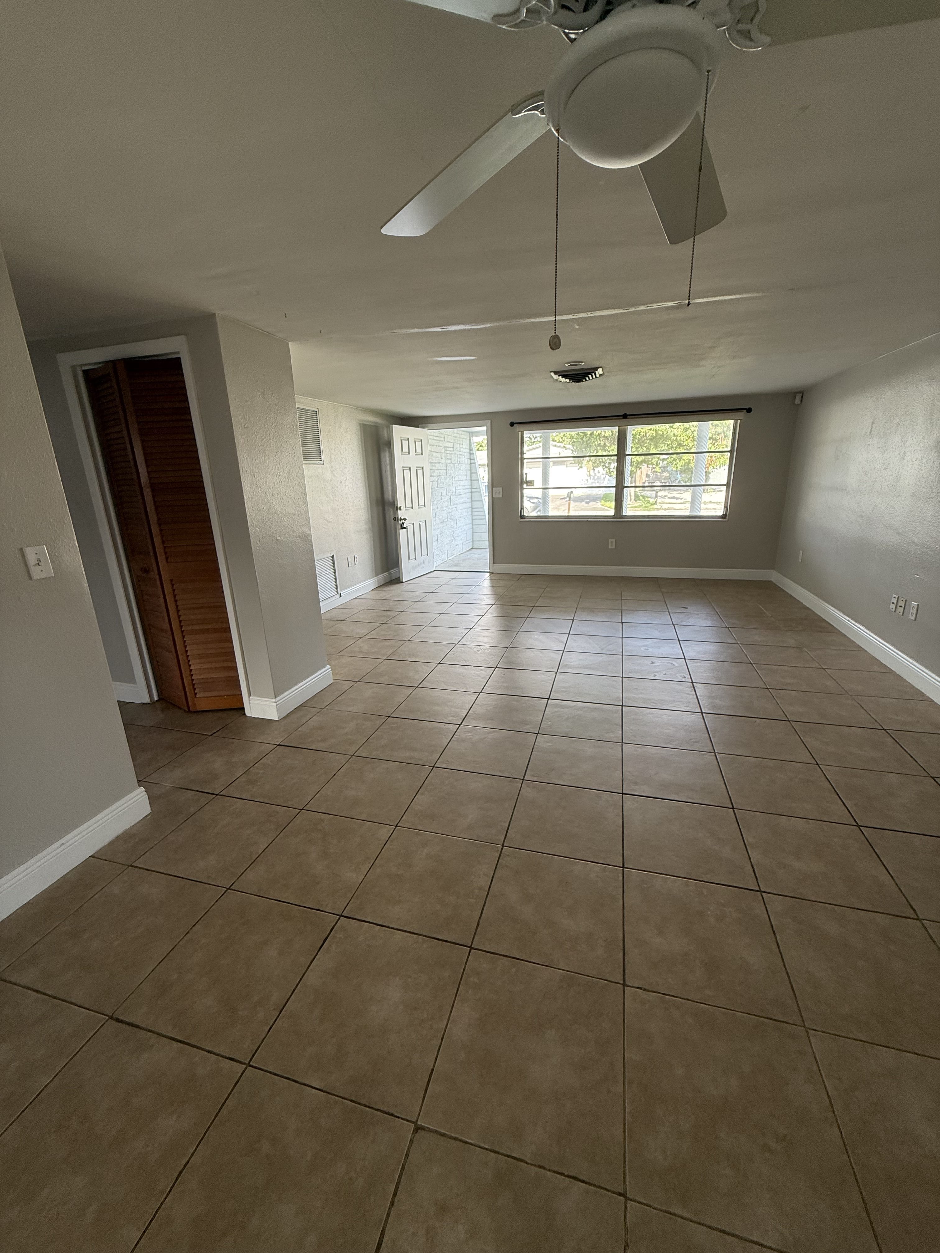 4624 Durney St – photo 3