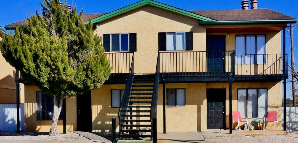 1201 C NE Redwood – photo 1