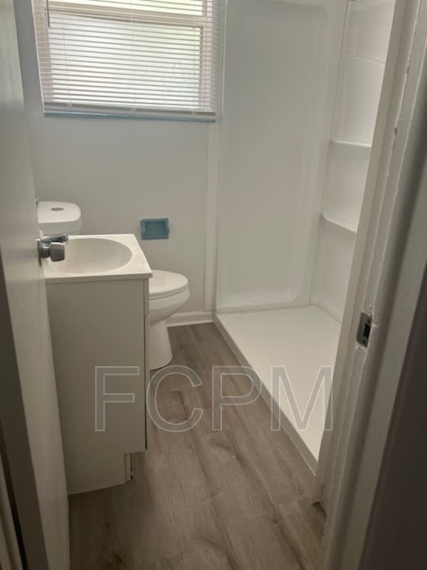 1064 Huron St – photo 3