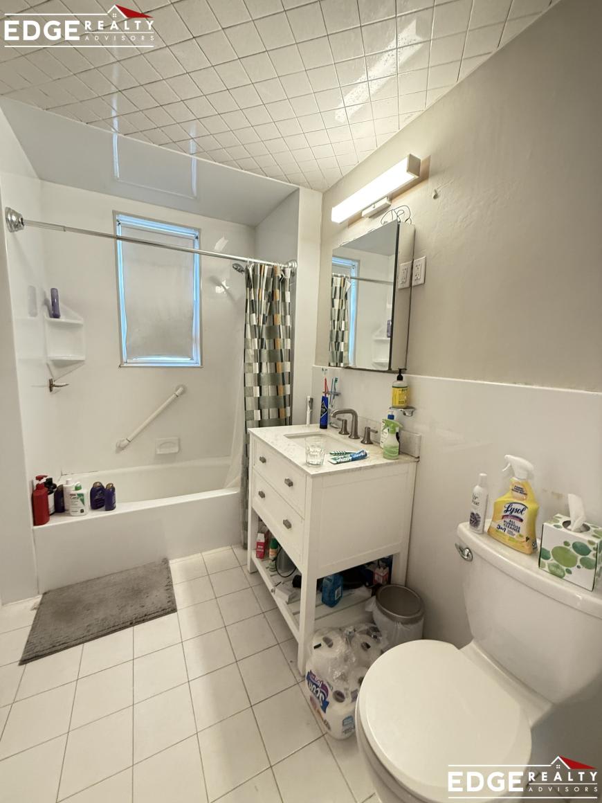 437 Washington St. – photo 4