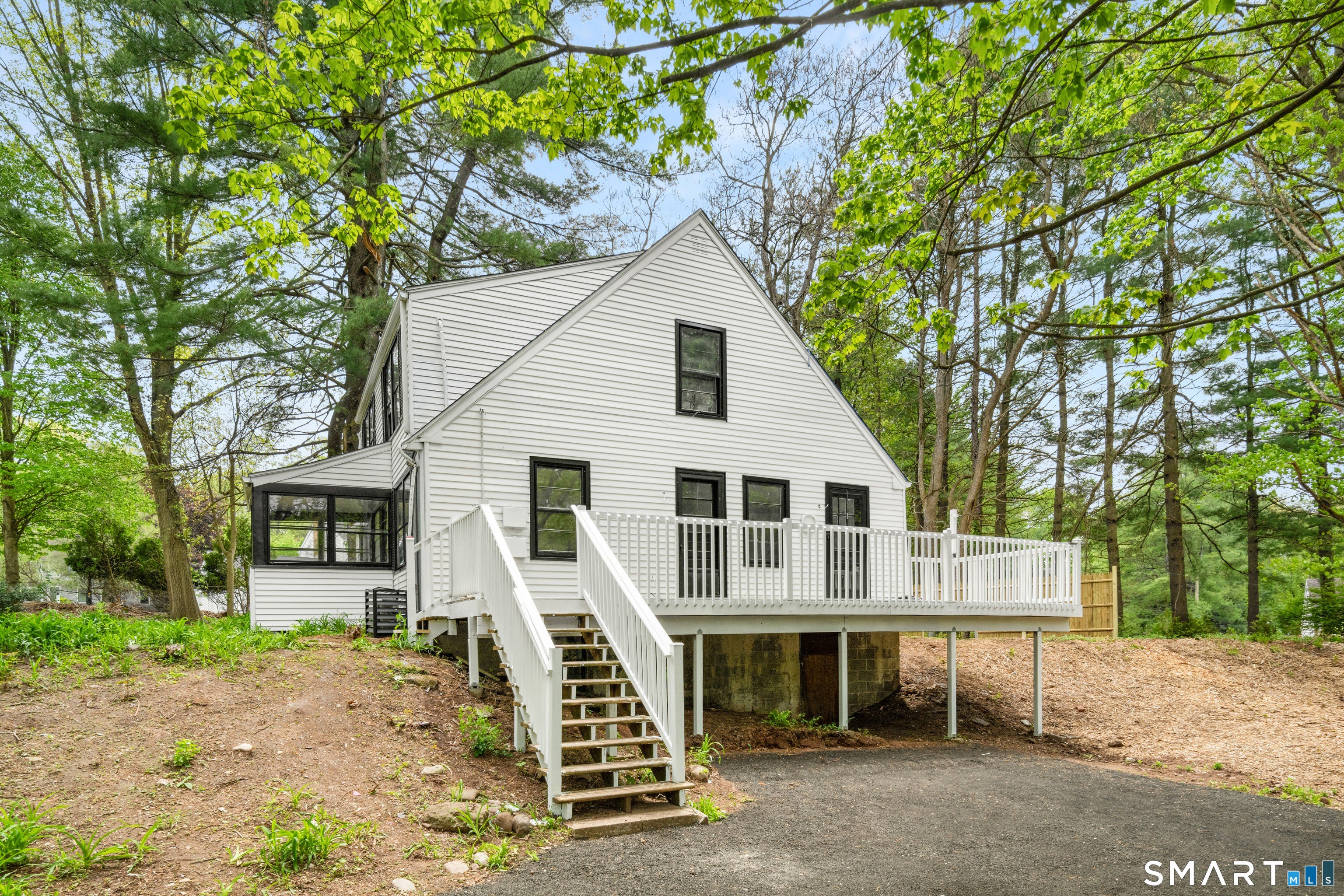 1335 Wolf Hill Road – photo 4