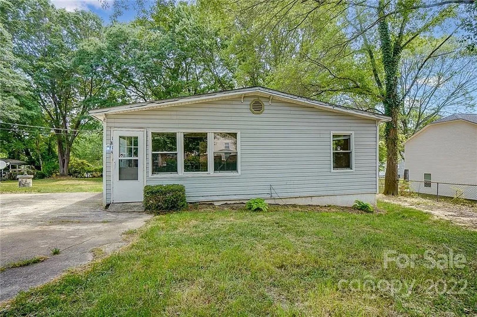 Room in 5 Bedroom Home at Hart St – photo 3