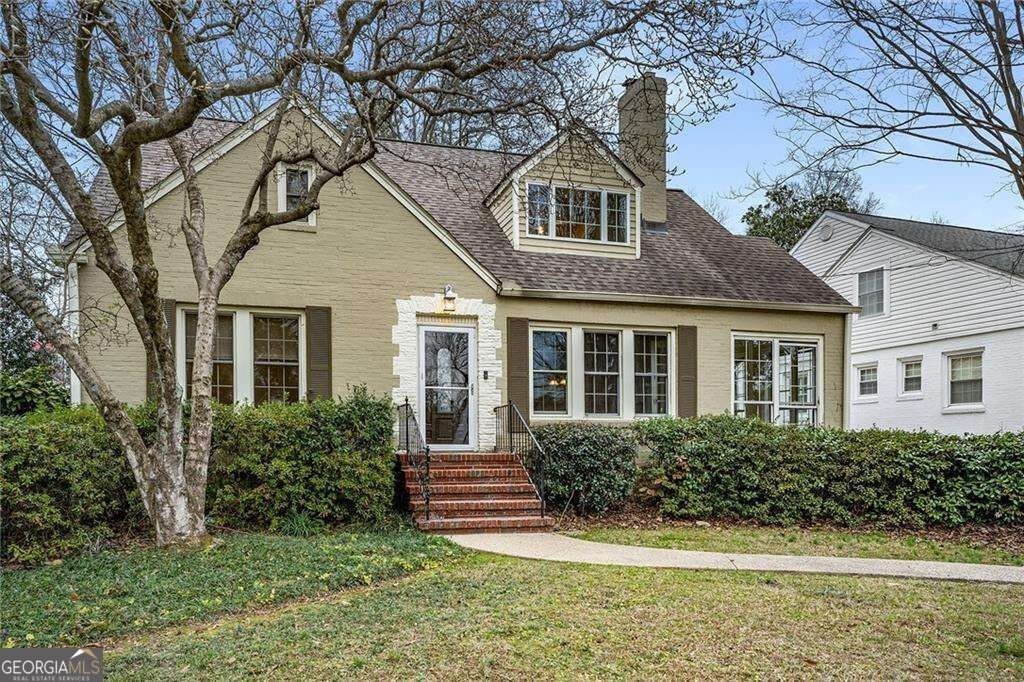 2918 N Hills Drive NE – photo 5