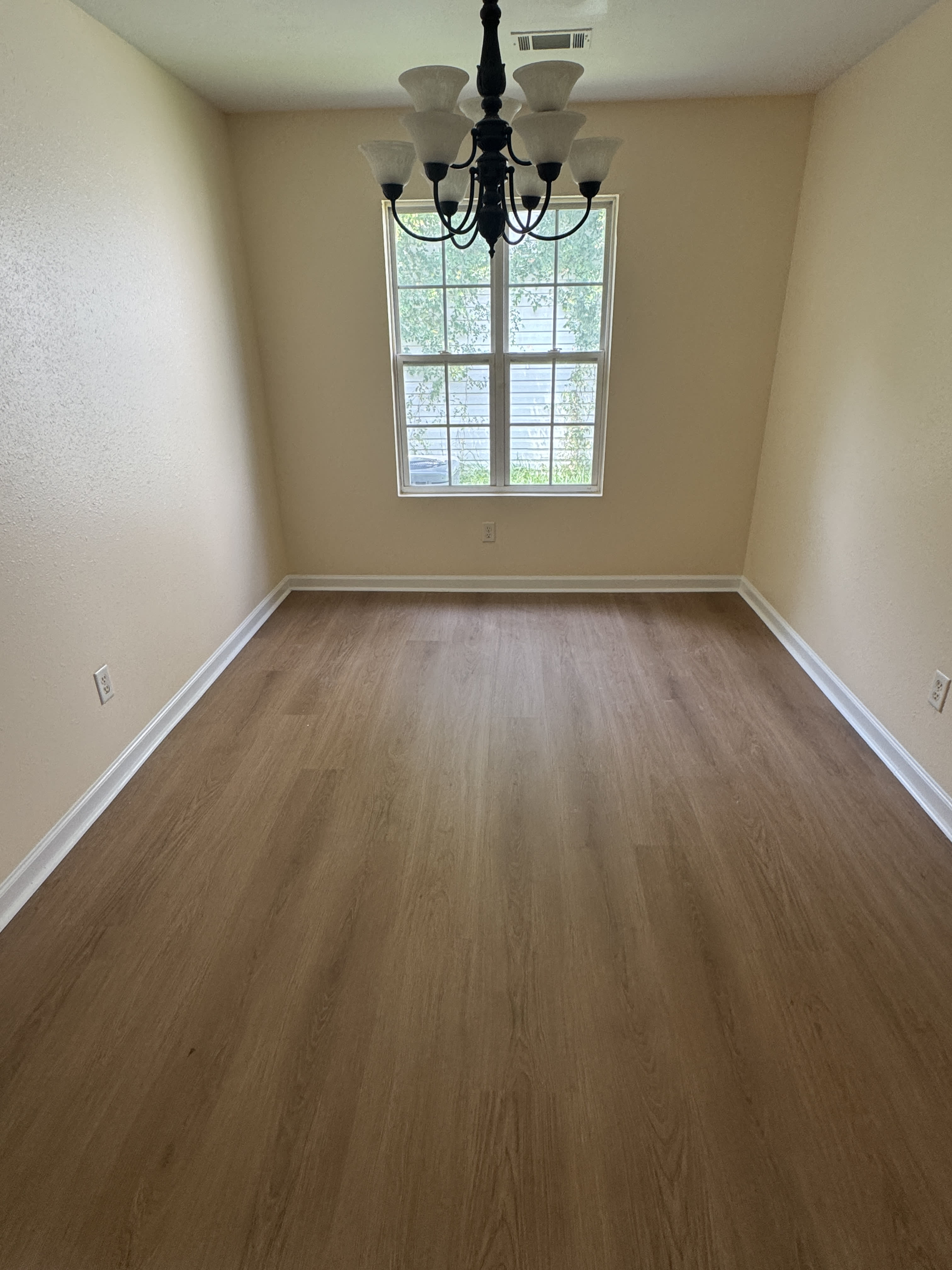 1420 Perry Avenue – photo 3