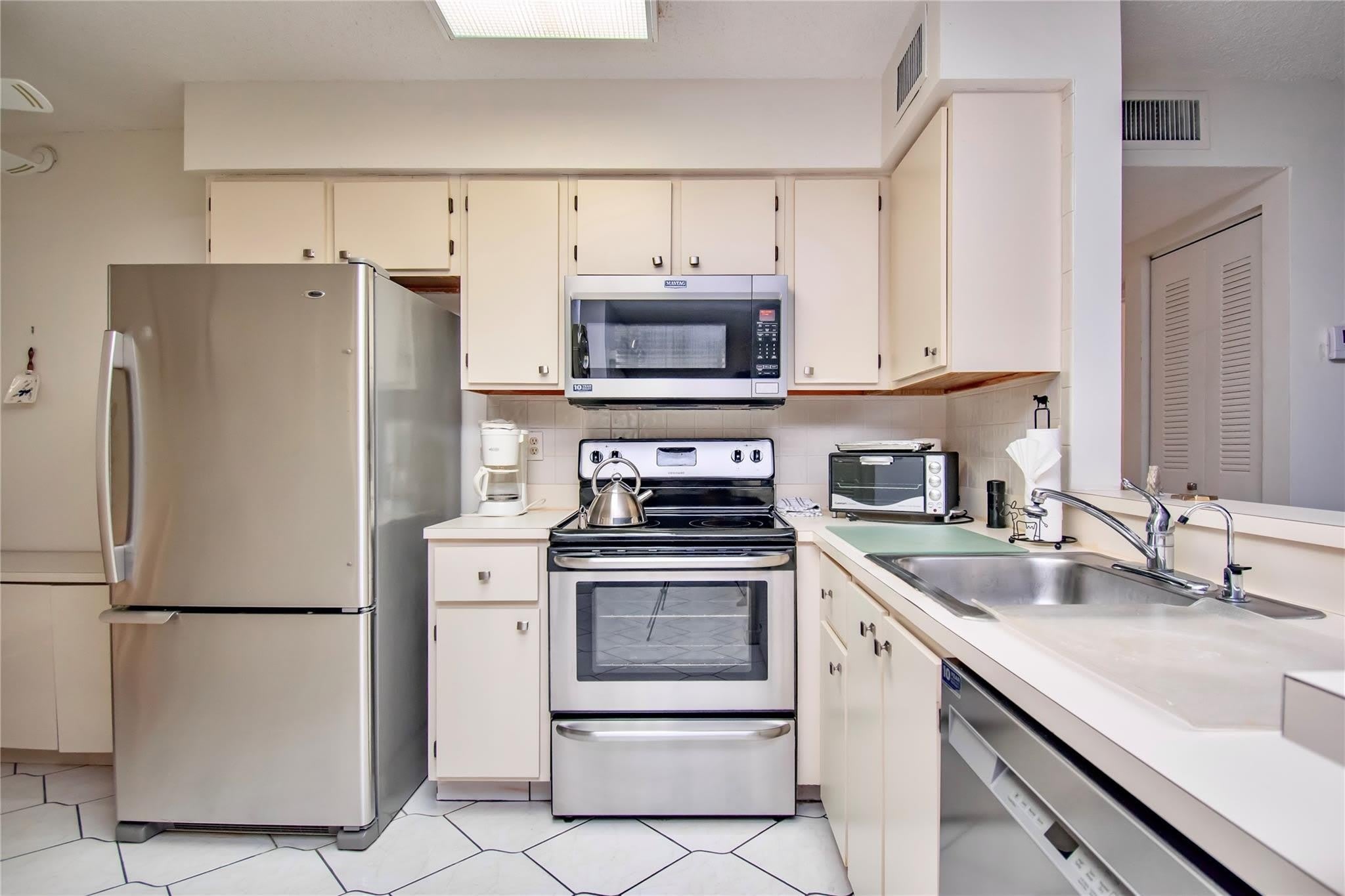 14895 Builtmore Way – photo 3