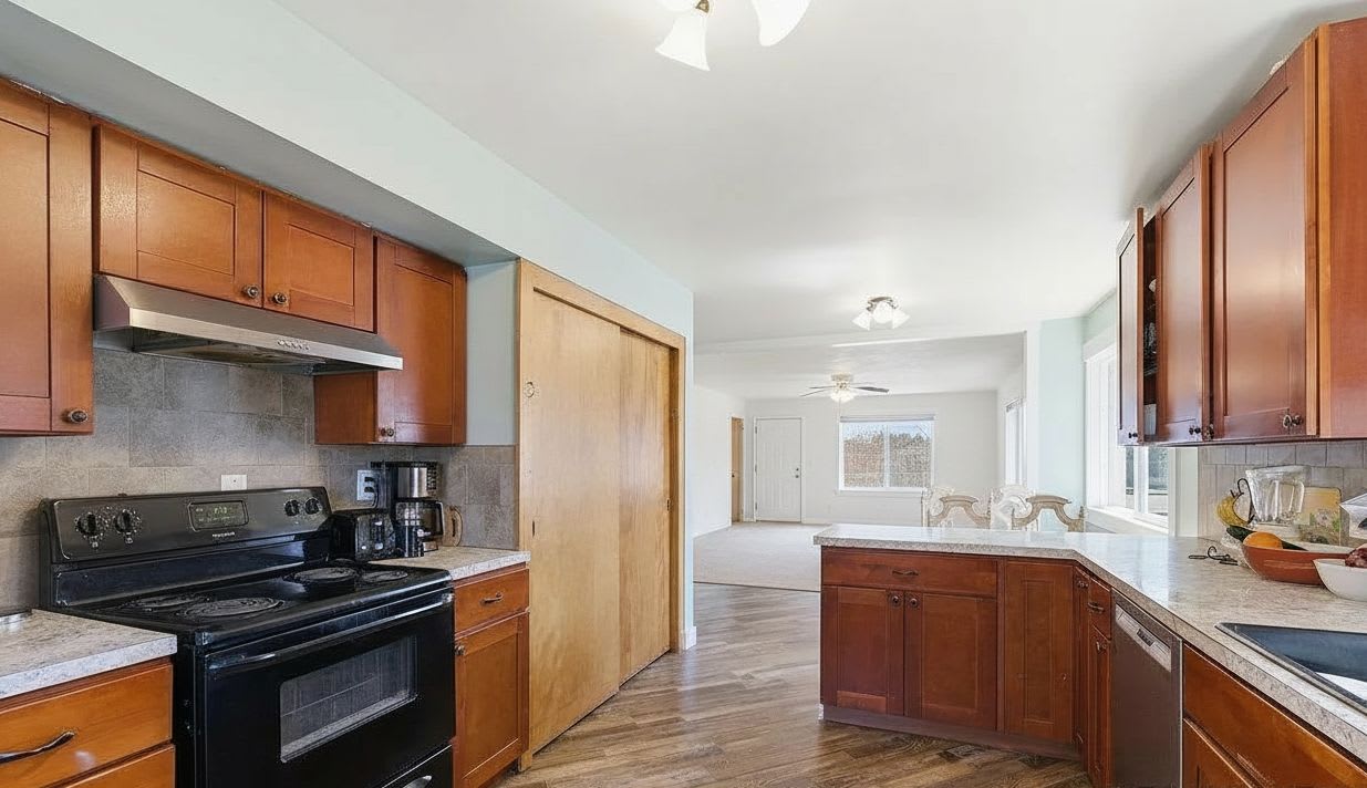 215 17th Ave S – photo 5