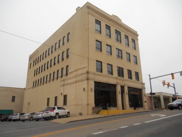 101 N KANAWHA STREET – photo 2