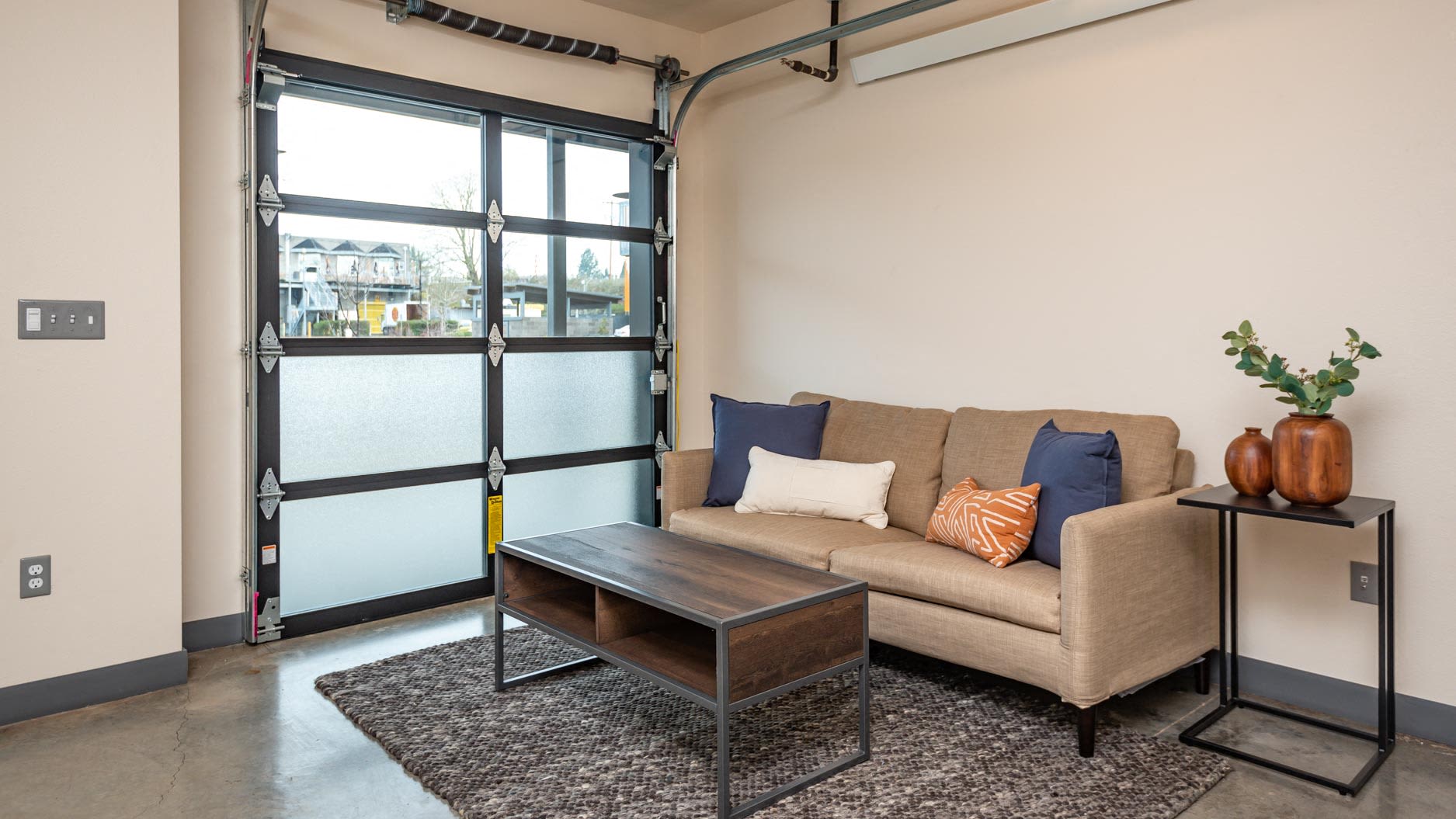 Sunshine Apartments – photo 1