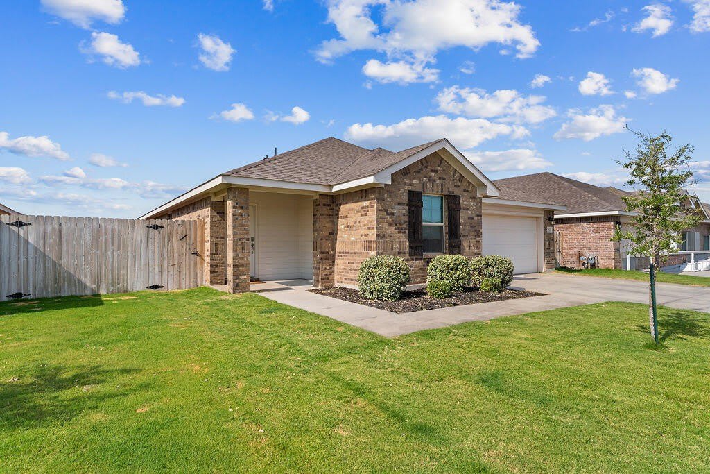 7611 Orange Blossom Rd. – photo 2
