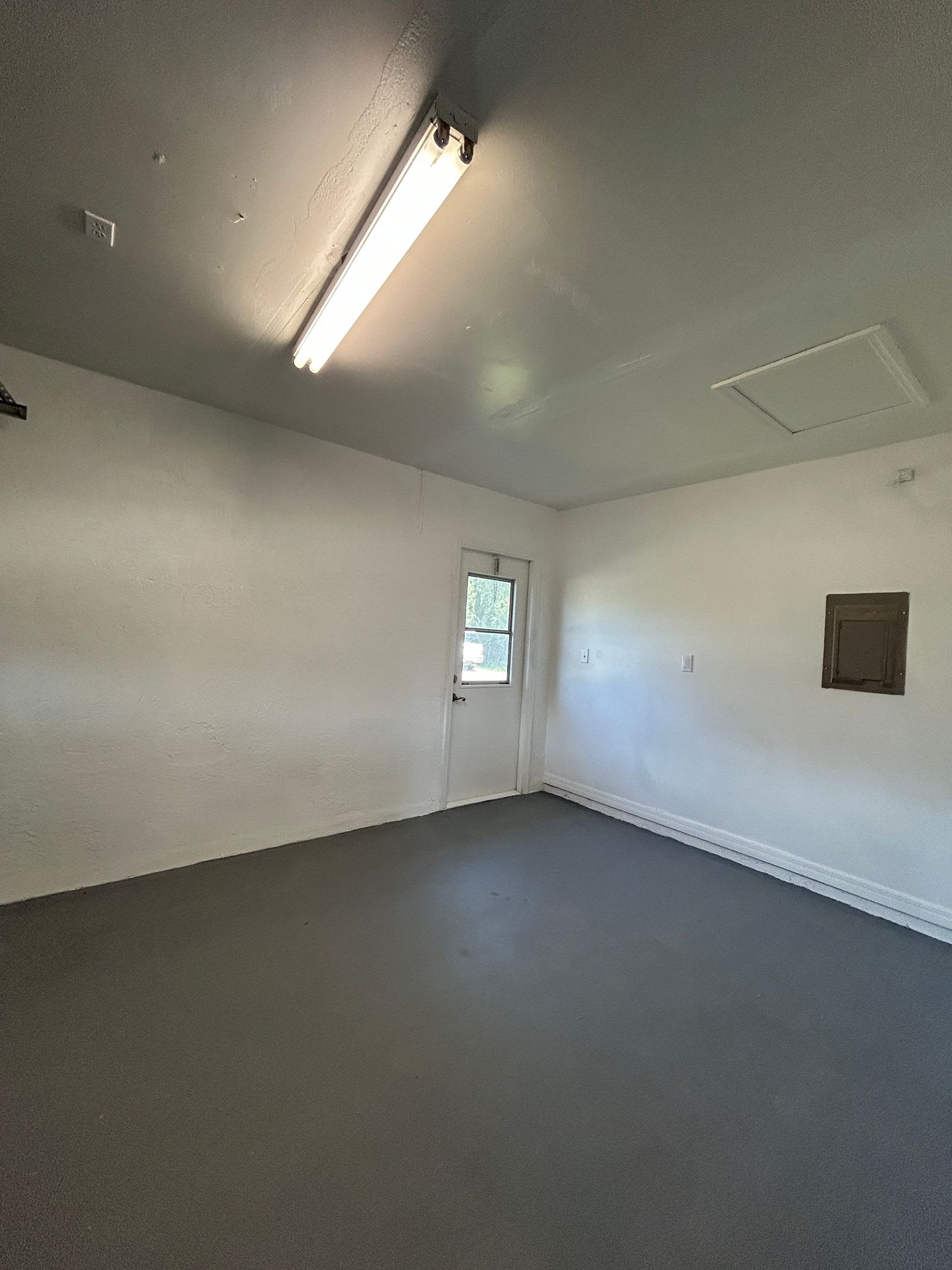 Beautiful & Well Maintained Brick Duplex in the heart of Melbourne Village! – photo 1