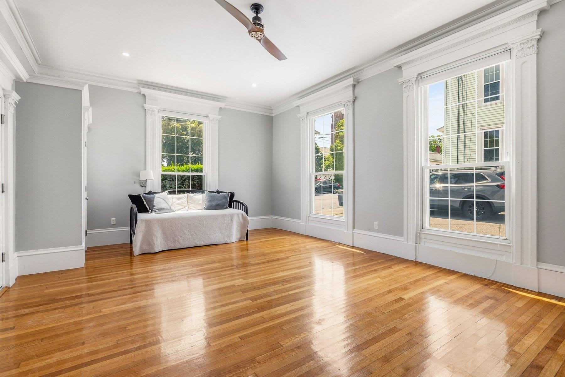 649 State Street – photo 5