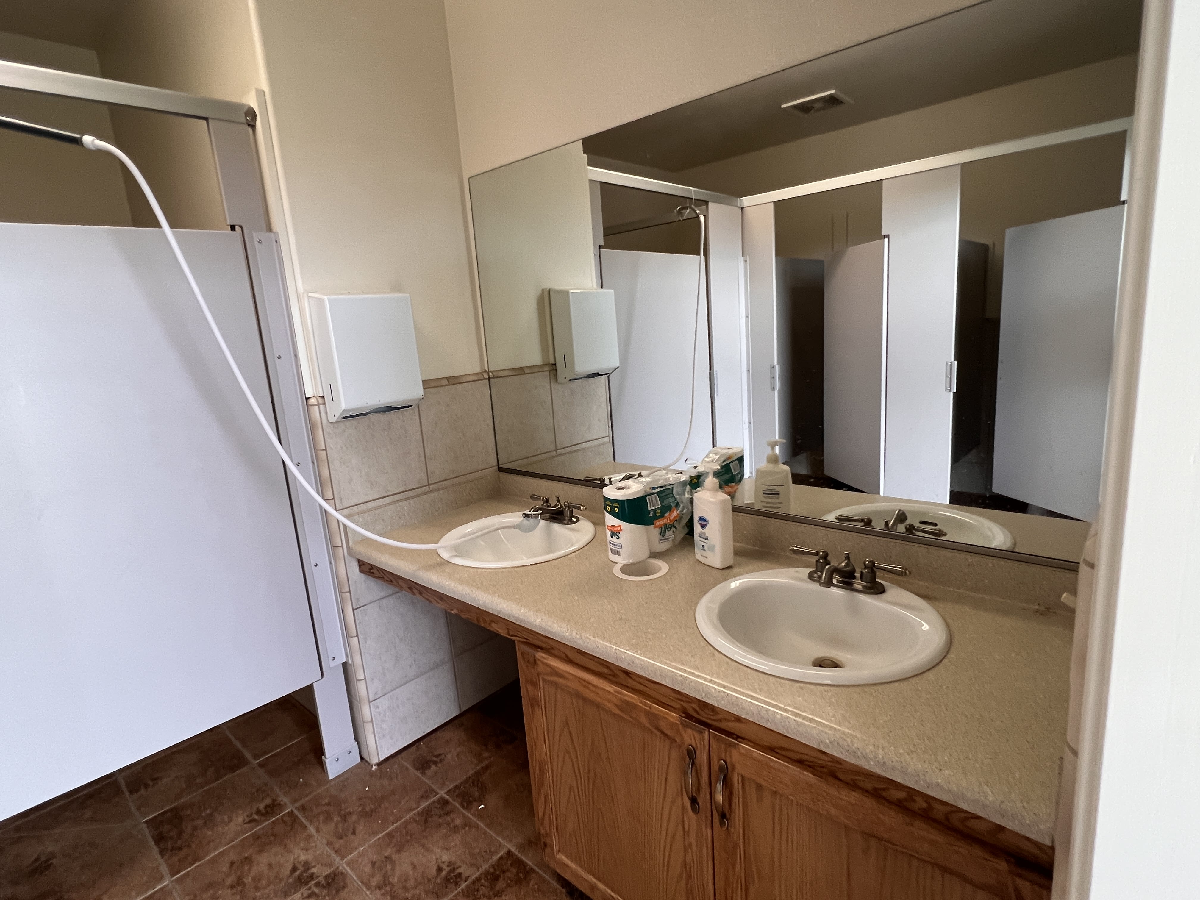 4505 Foothill Blvd – photo 5