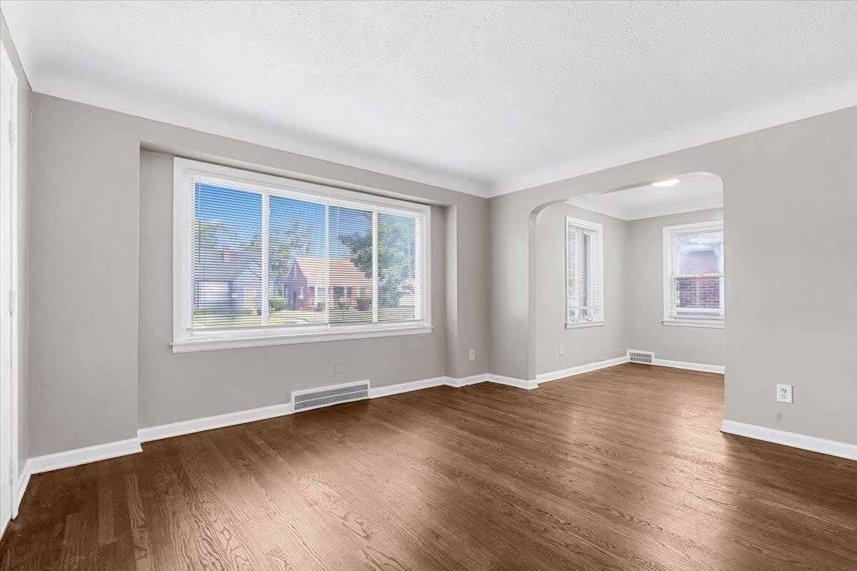 18760 Faust Avenue – photo 4