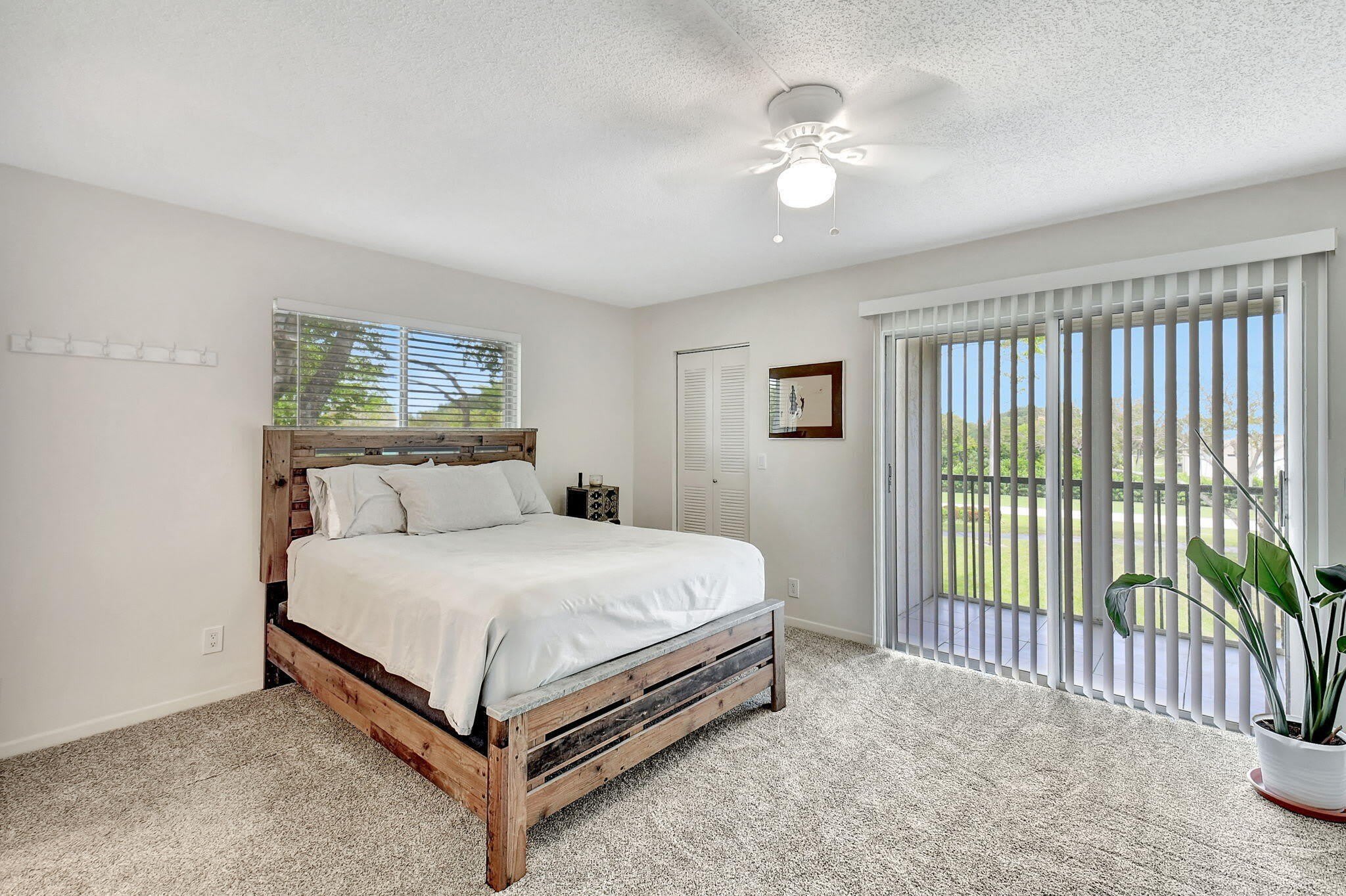 7185 Huntington Lane – photo 4