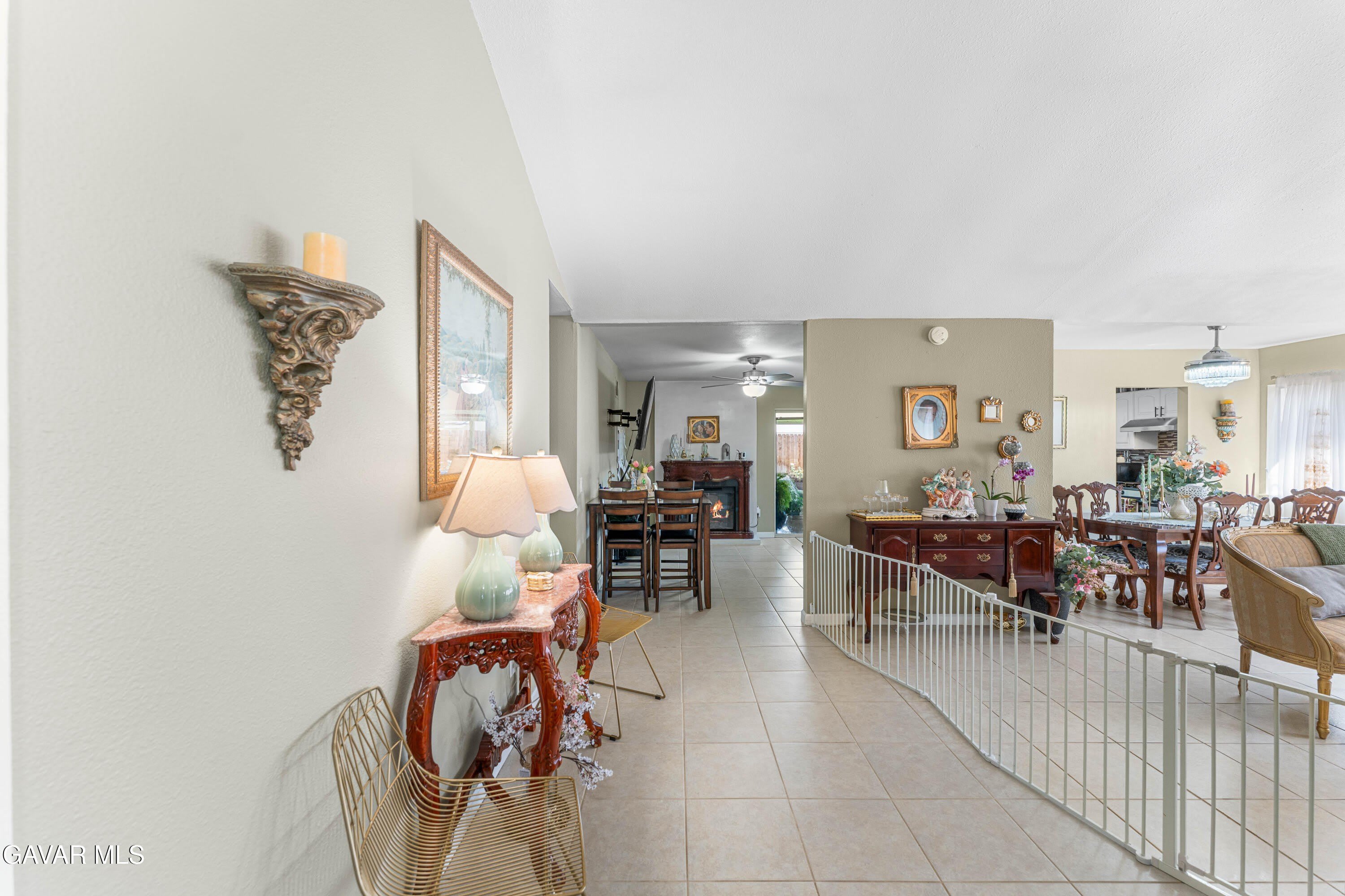 44202 E 4Th Street – photo 2