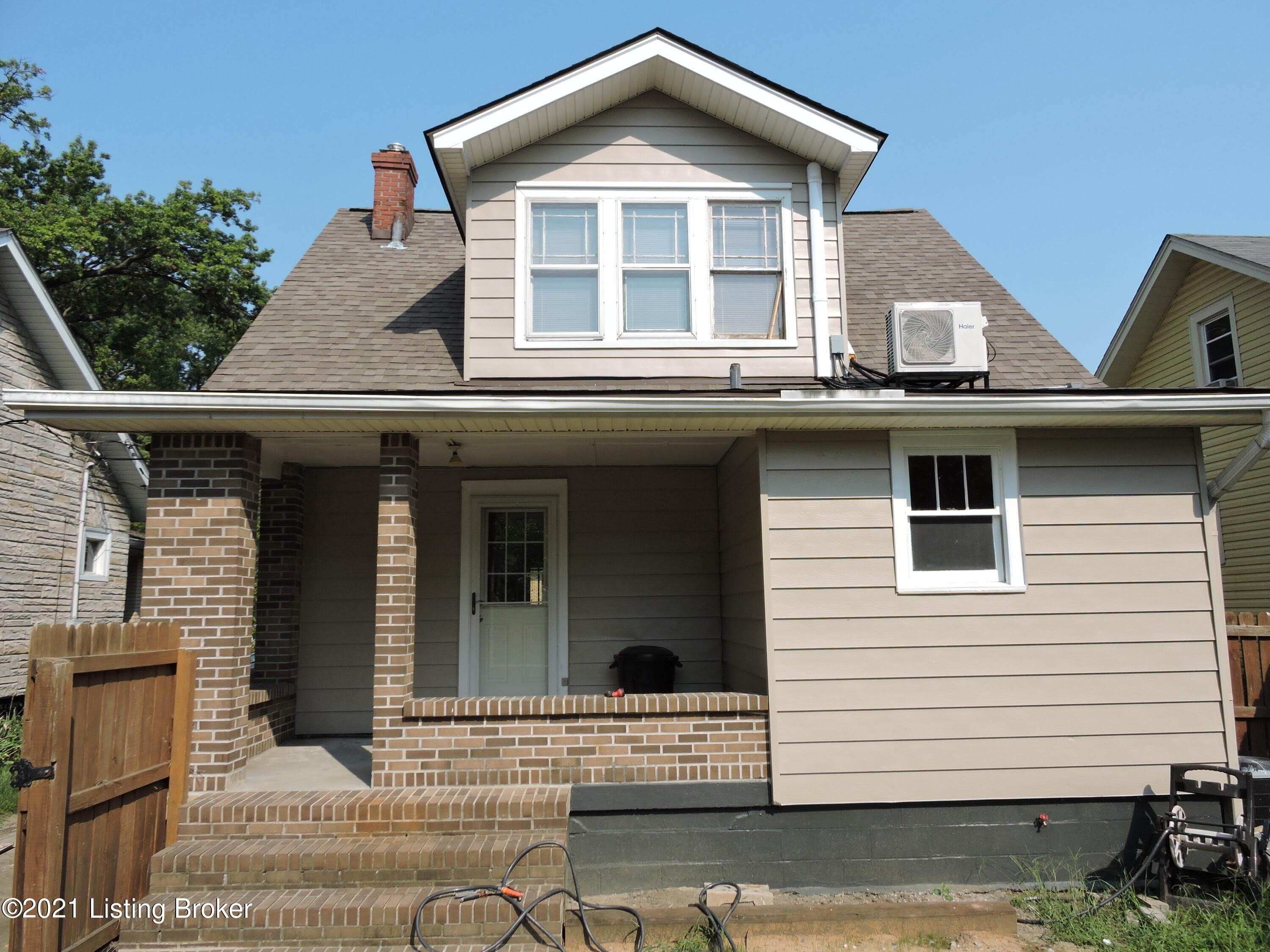 670 N Barbee Way – photo 2