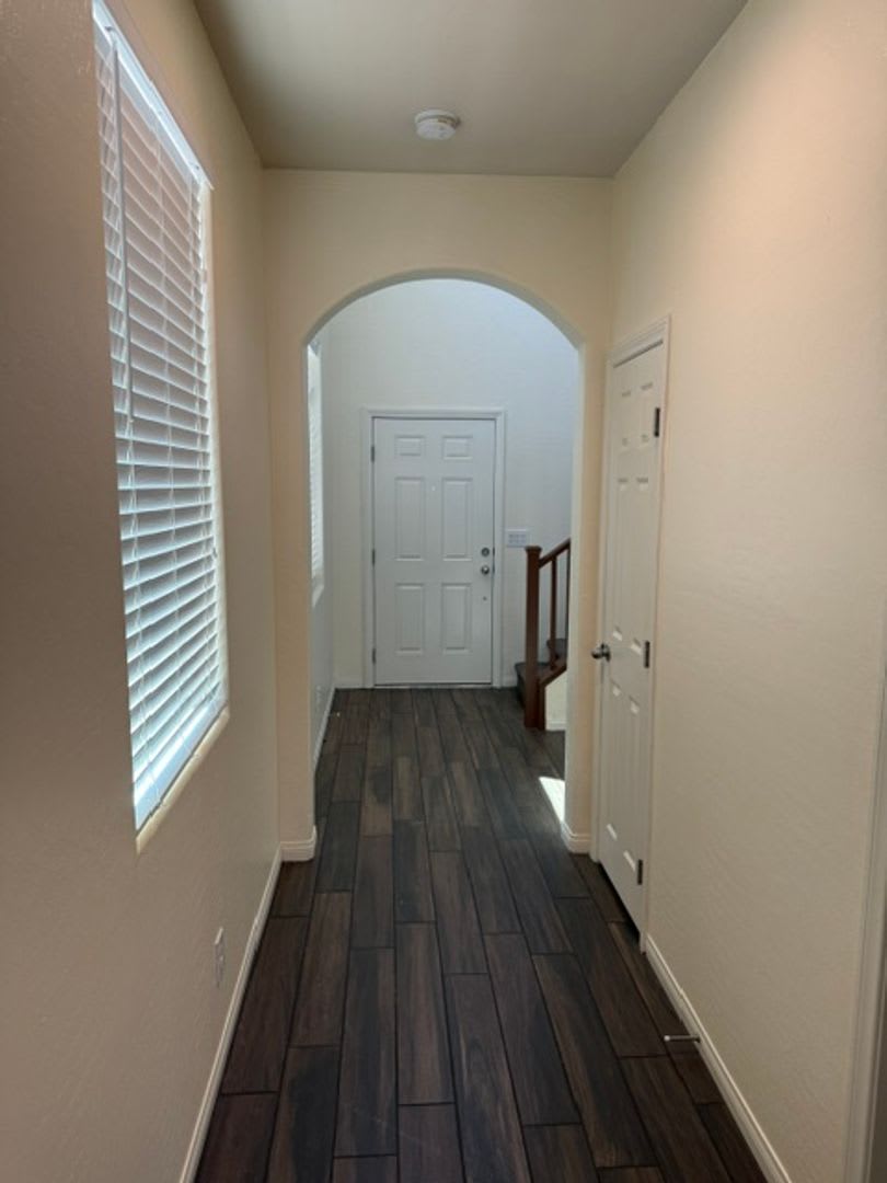 3 Bed Located in Gated Community – photo 5