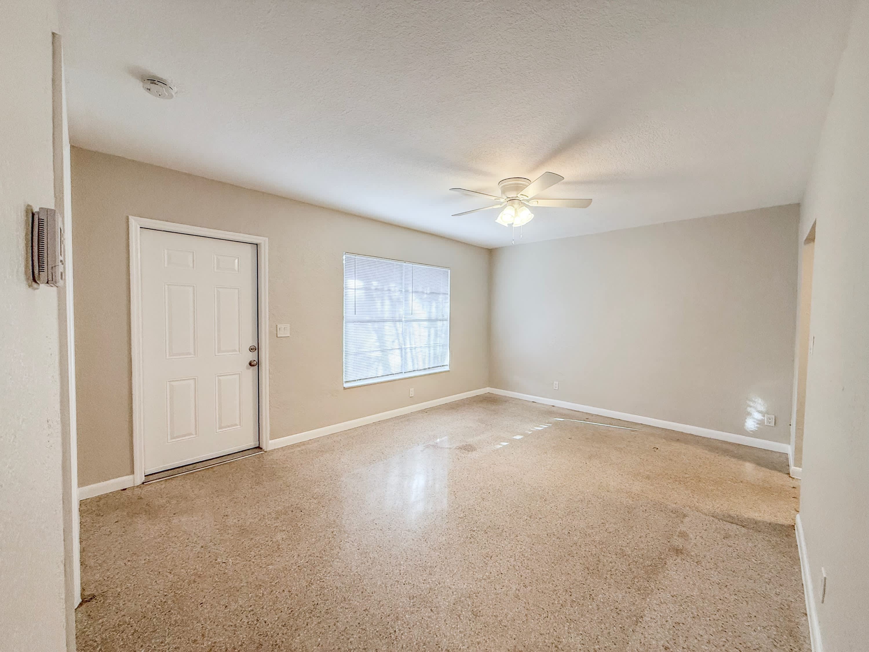1210 Southwest 26th StreetUnit 4 – photo 2