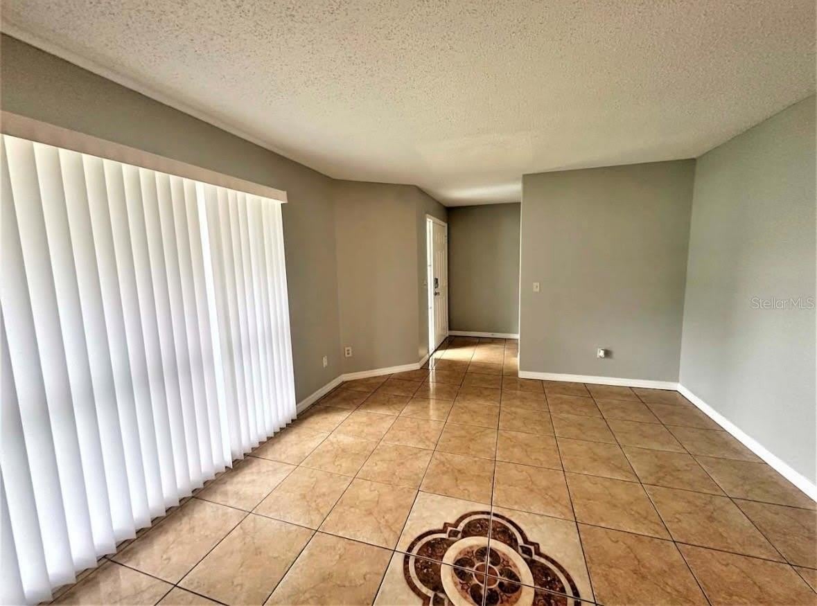 1746 MEREDITH Avenue – photo 2