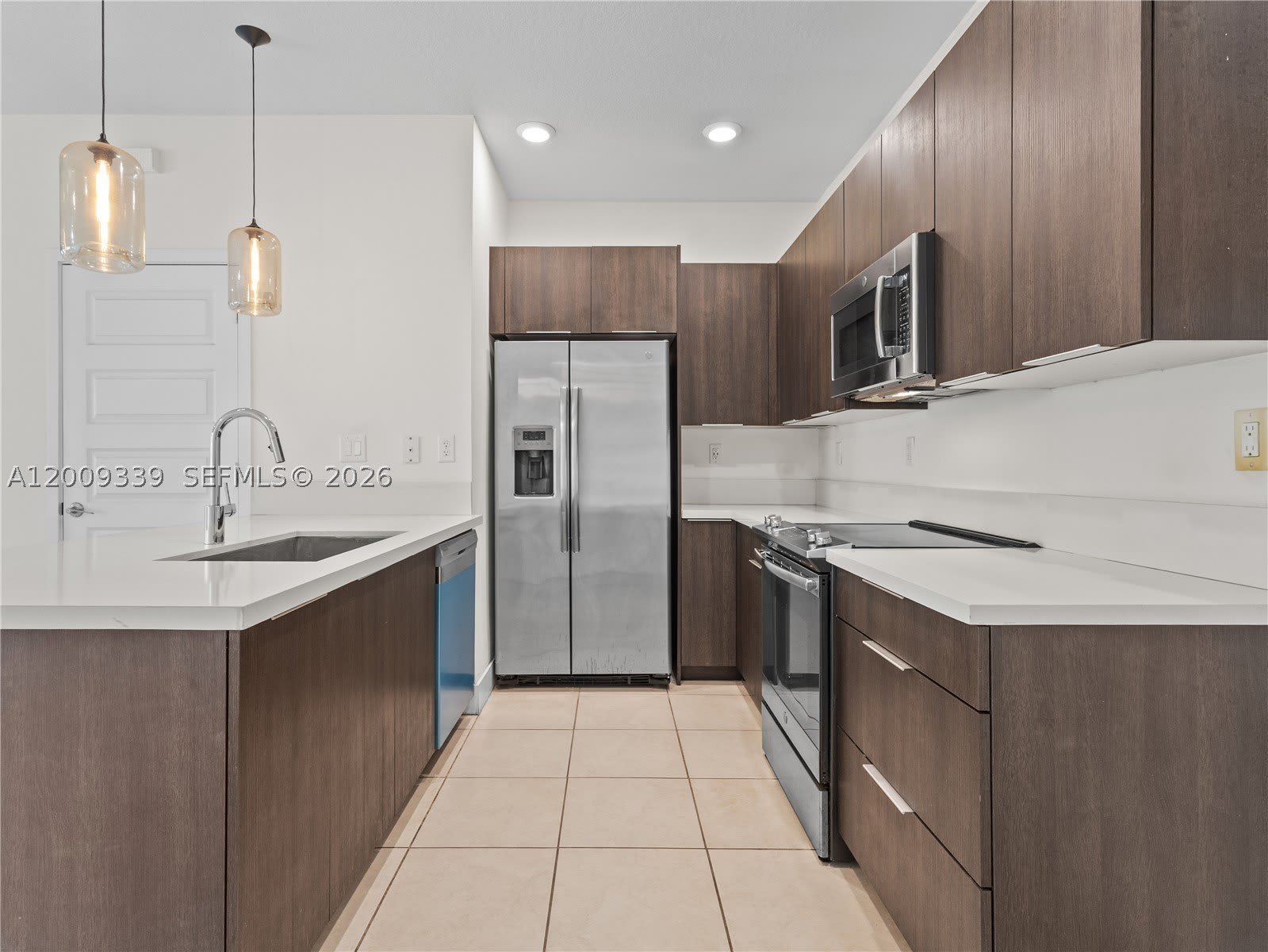 8382 NW 51st Ter – photo 3