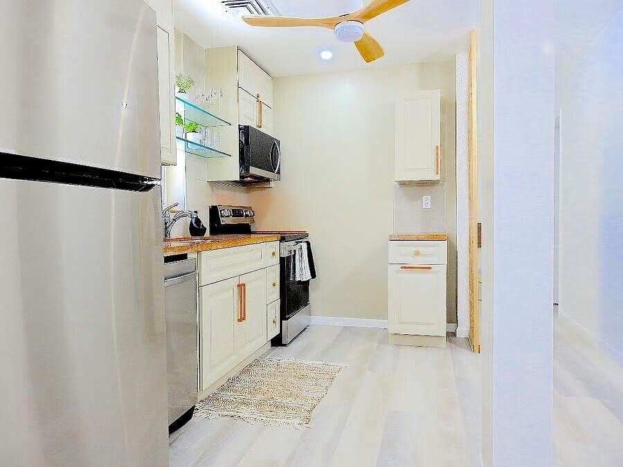 2630 NE 14th Street – photo 5