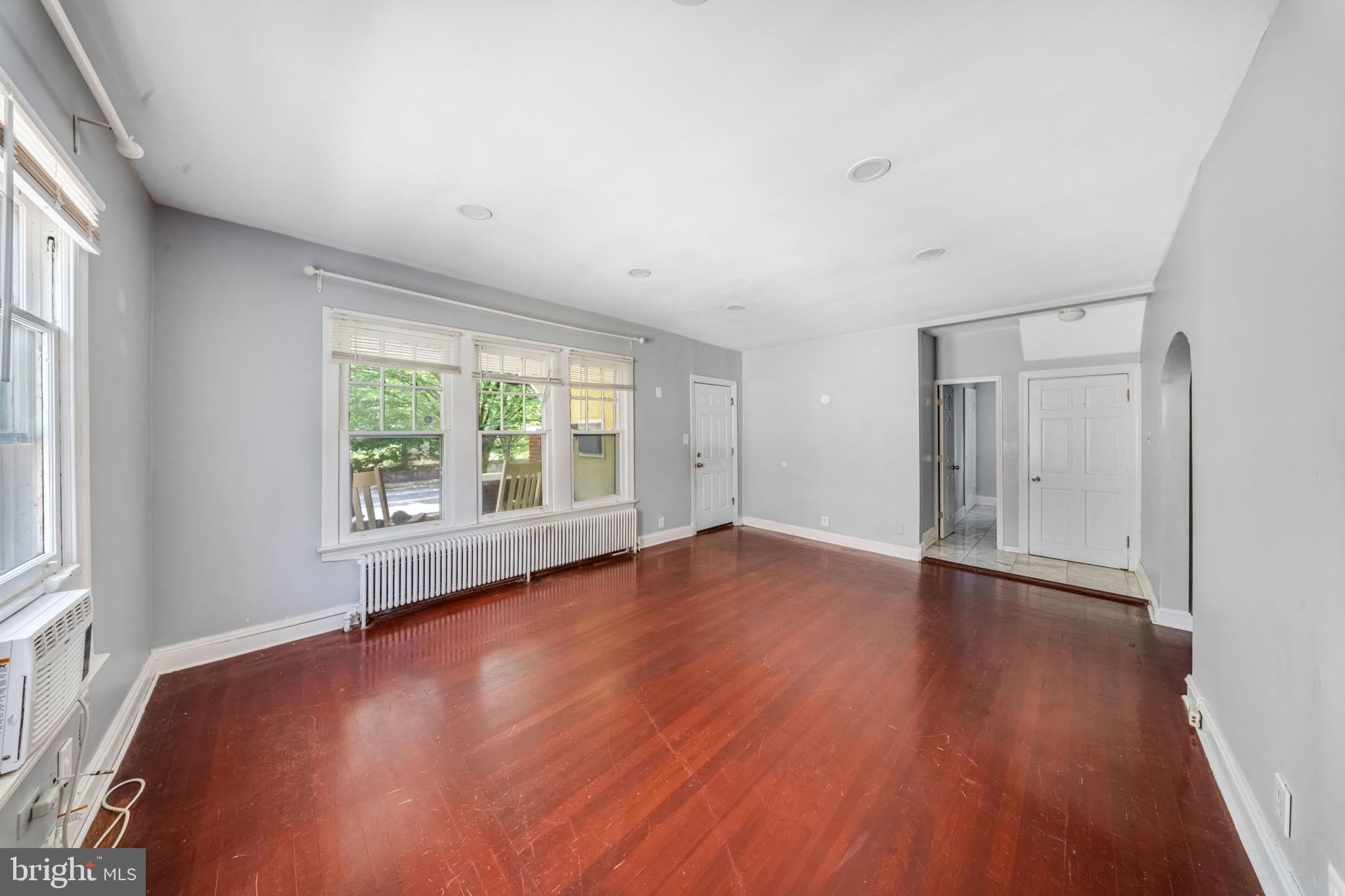 7126 CARROLL Avenue – photo 4