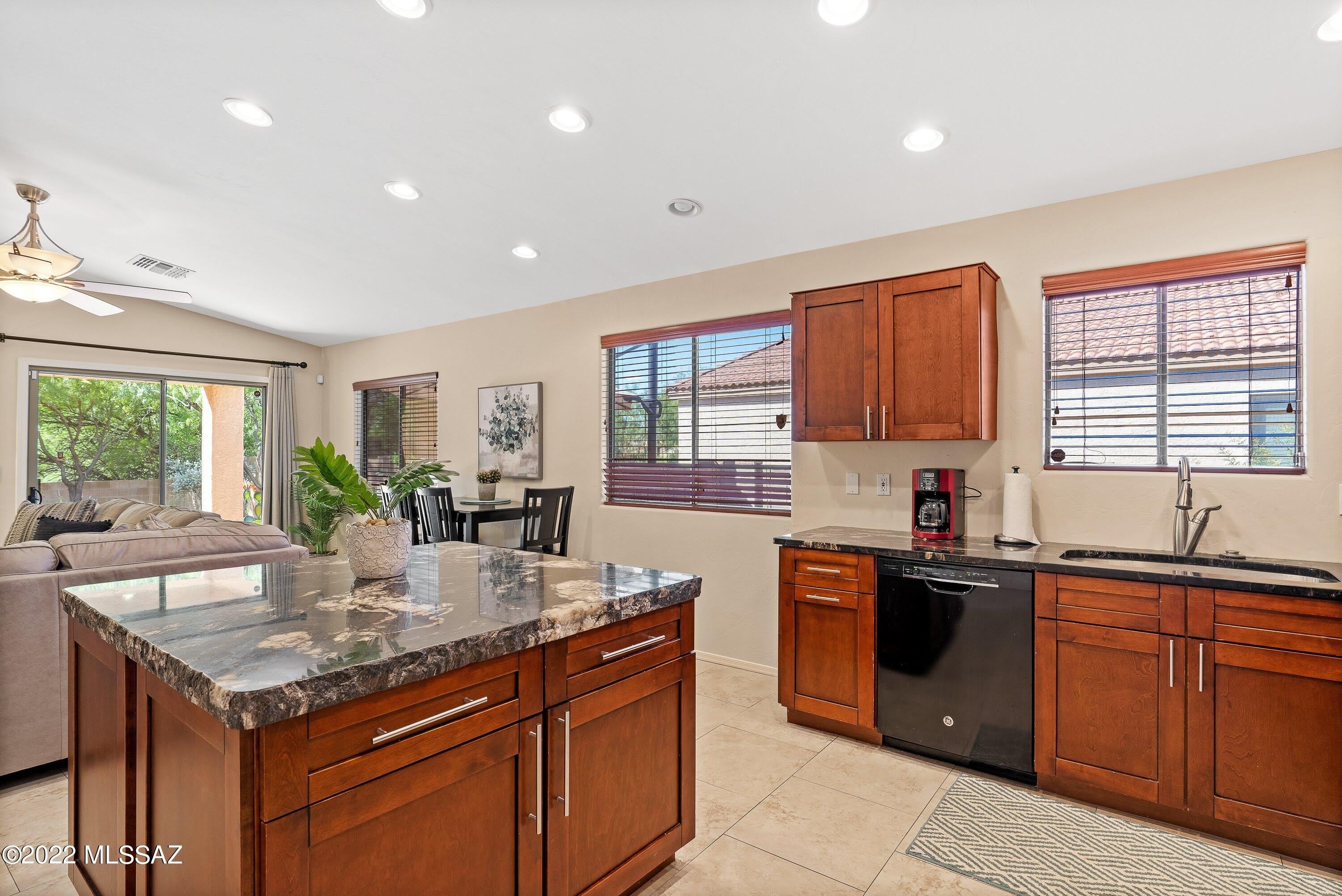 4906 N Sabino Gulch Court – photo 2