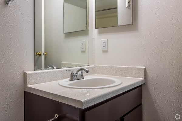 Oak Run Manor – photo 5