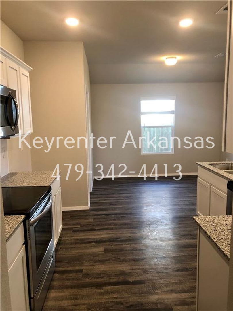 Fayetteville home – photo 5