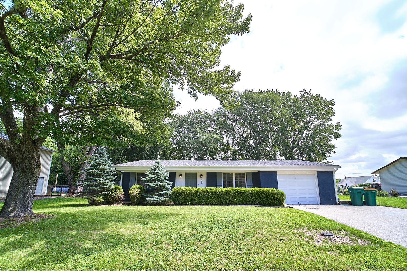 3BD/2BA home in Zionsville! – photo 2