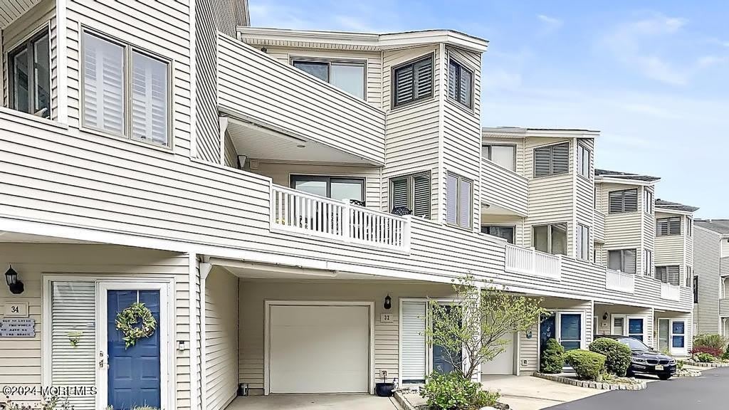 32 Sunset Avenue – photo 1